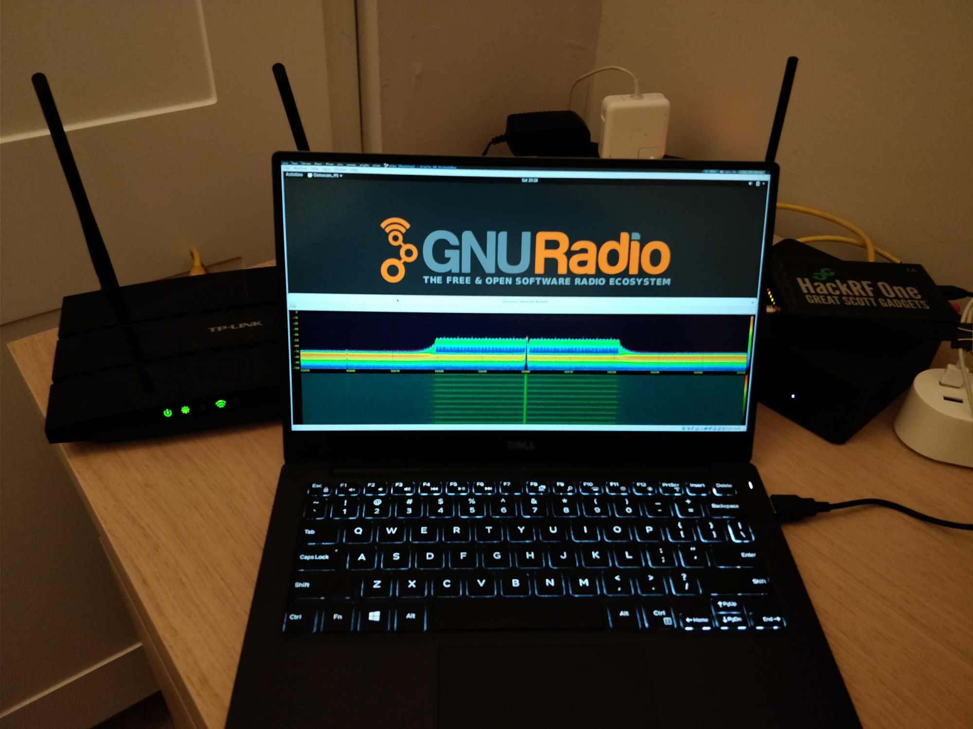 gnu radio live sdr environment download